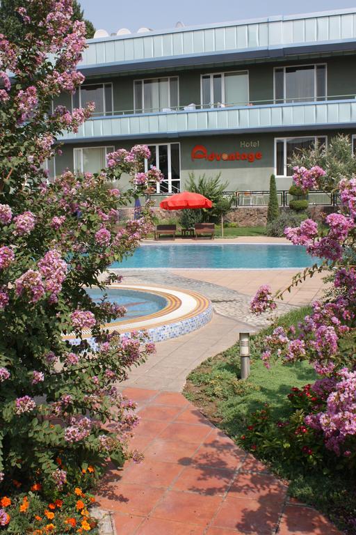 Advantage Hotel Samarkand Ngoại thất bức ảnh