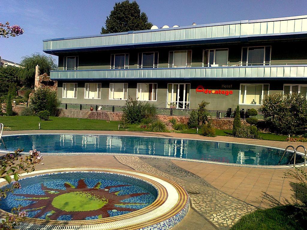 Advantage Hotel Samarkand Ngoại thất bức ảnh