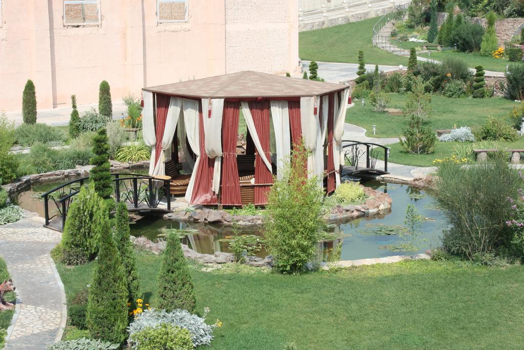 Advantage Hotel Samarkand Ngoại thất bức ảnh